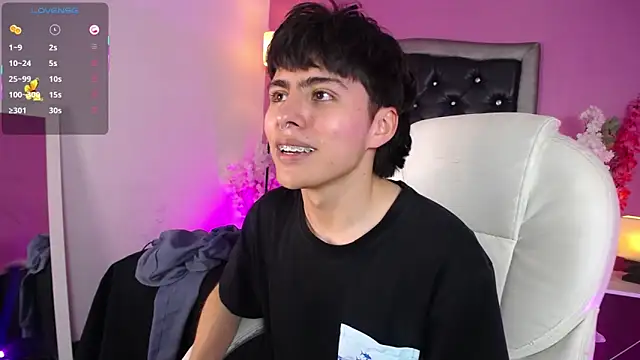 PepperTwink online show from September 10, 2025, 4:18 pm