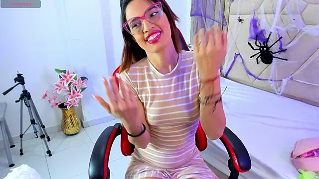 PamelaAddams  online show from October 26, 2025, 5:24 am