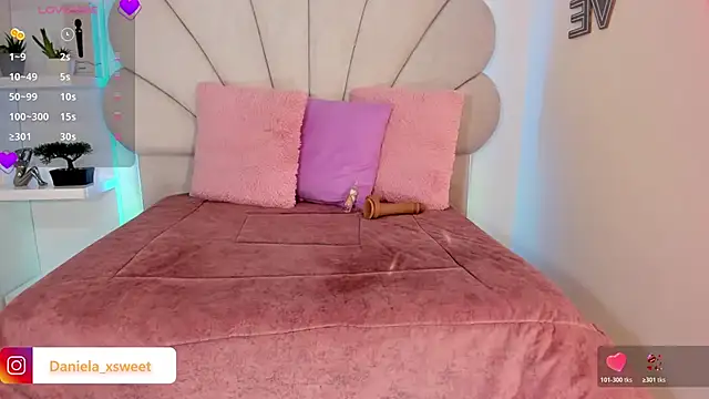 Danielaangelina online show from April 7, 2026, 5:52 am