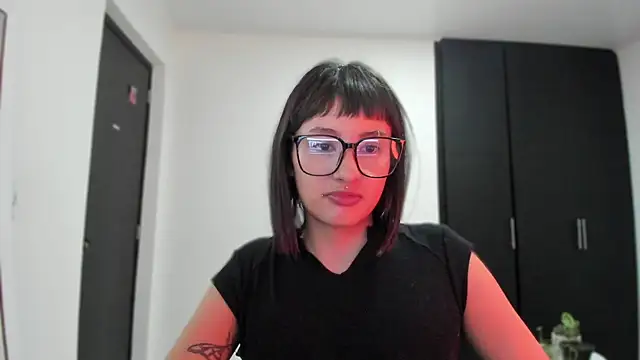 Snapshot of ggor4w33 chatting on October 7, 2025, 9:50 am ggor4w33 online show from October 7, 2025, 9:50 am