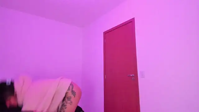 Snapshot of ggor4w33 chatting on October 19, 2025, 5:19 am ggor4w33 online show from October 19, 2025, 5:19 am