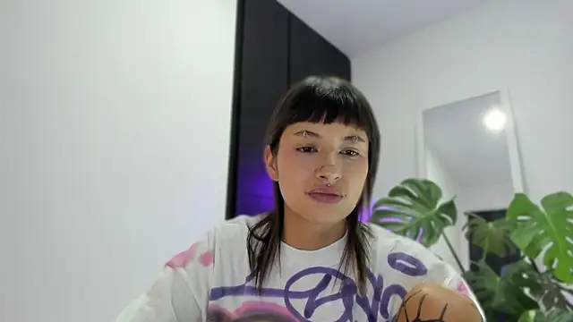 ggor4w33 online show from February 23, 2026, 6:44 am