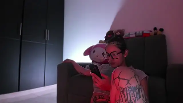 ggor4w33 online show from March 15, 2026, 11:44 pm