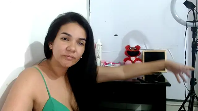 tezza smith online show from February 24, 2025, 3:55 am