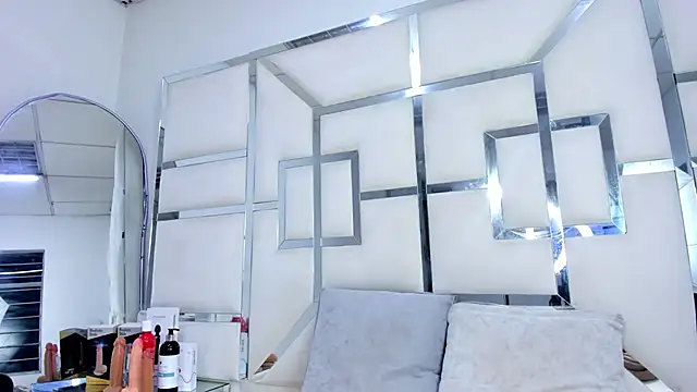 Snapshot of ZoeWan69 chatting on October 23, 2025, 11:31 am ZoeWan69 online show from October 23, 2025, 11:31 am