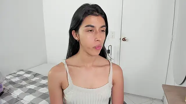 Snapshot of Mazikeen__18 chatting on April 24, 2026, 1:13 pm Mazikeen 18 online show from April 24, 2026, 1:13 pm