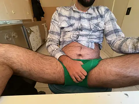 legolasleo online show from December 17, 2025, 8:31 am