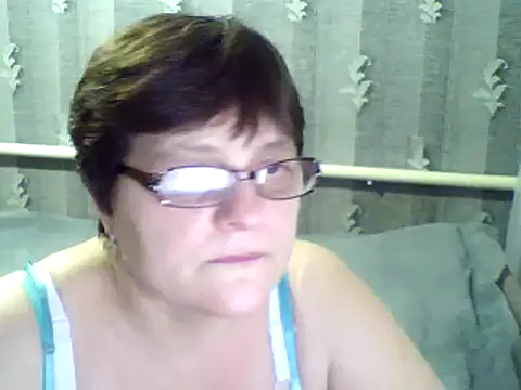 Snapshot of ElzaJewel chatting on February 15, 2025, 8:54 pm ElzaJewel online show from February 15, 2025, 8:54 pm