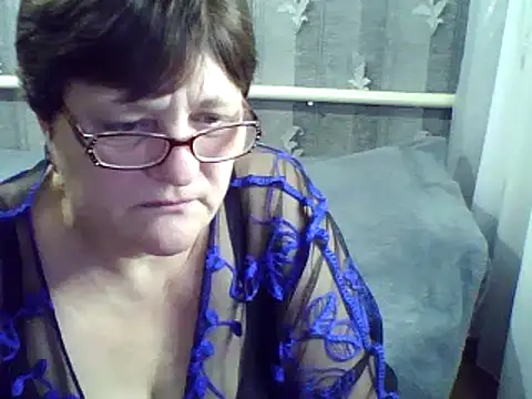 Snapshot of ElzaJewel chatting on February 21, 2025, 11:21 pm ElzaJewel online show from February 21, 2025, 11:21 pm