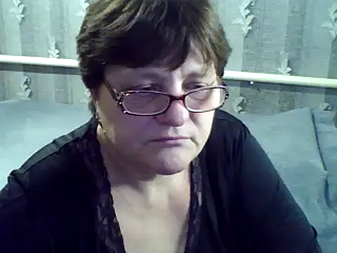 Snapshot of ElzaJewel chatting on February 25, 2025, 7:58 pm ElzaJewel online show from February 25, 2025, 7:58 pm
