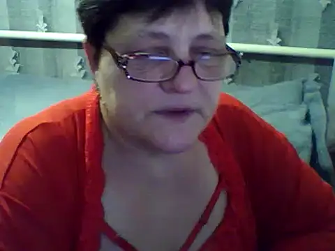 Snapshot of ElzaJewel chatting on February 28, 2025, 8:18 pm ElzaJewel online show from February 28, 2025, 8:18 pm