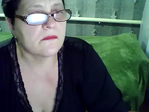 Snapshot of ElzaJewel chatting on March 4, 2025, 8:38 pm ElzaJewel online show from March 4, 2025, 8:38 pm