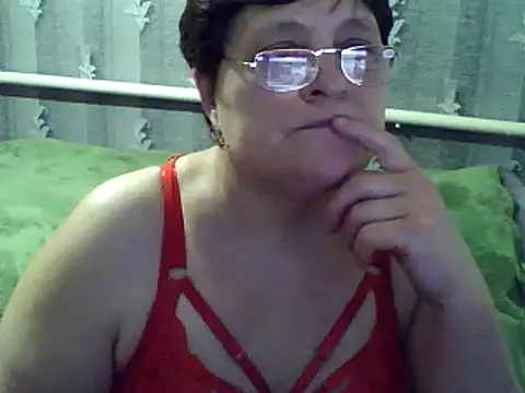 Snapshot of ElzaJewel chatting on March 17, 2025, 10:06 pm ElzaJewel online show from March 17, 2025, 10:06 pm