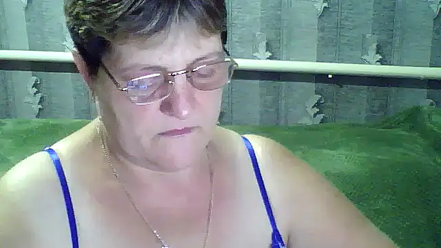Snapshot of ElzaJewel chatting on September 8, 2025, 4:50 pm ElzaJewel online show from September 8, 2025, 4:50 pm