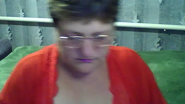 Snapshot of ElzaJewel chatting on September 12, 2025, 6:41 pm ElzaJewel online show from September 12, 2025, 6:41 pm