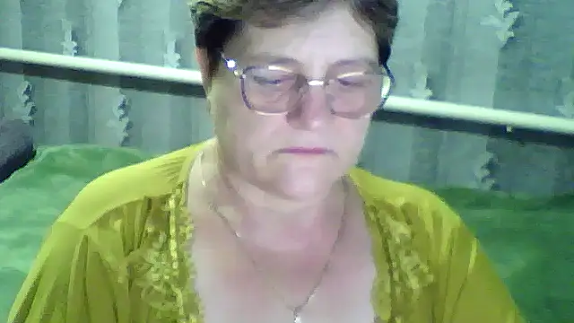 ElzaJewel online show from October 7, 2025, 5:04 am