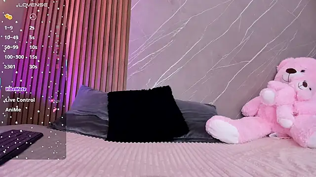 ariana jhonson1 online show from October 9, 2025, 12:47 pm