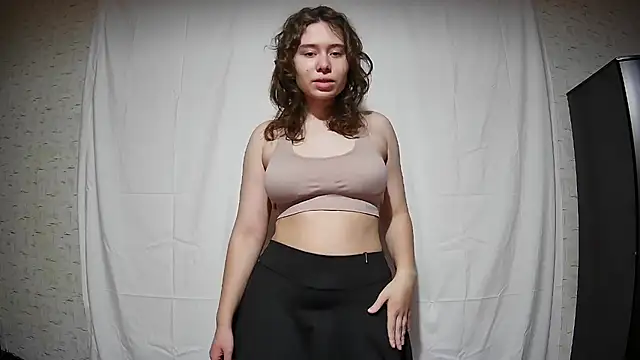 girliemilk online show from November 16, 2025, 10:26 pm