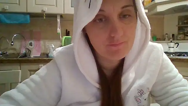 PrincessEileen89 online show from December 16, 2025, 11:10 pm