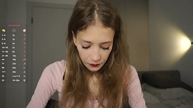 WildaHeldreth online show from October 11, 2025, 4:49 pm