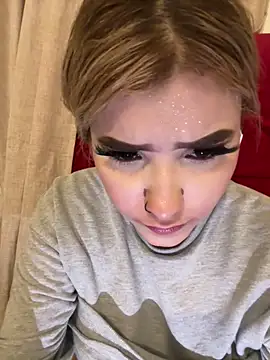 akirahattori online show from November 24, 2025, 4:56 am