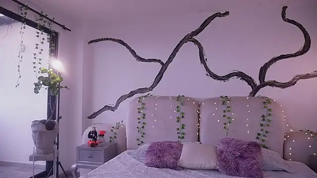 soidai miiu online show from November 2, 2025, 4:20 pm