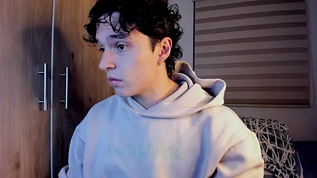 Mastrangelo xxx online show from February 7, 2026, 4:16 am