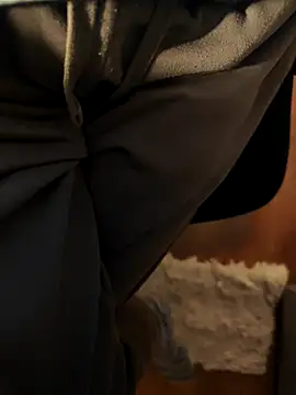 leinadanal online show from March 21, 2025, 1:02 am