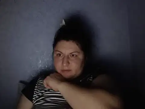 Snapshot of KiraSwee chatting on September 21, 2025, 6:20 pm KiraSwee online show from September 21, 2025, 6:20 pm