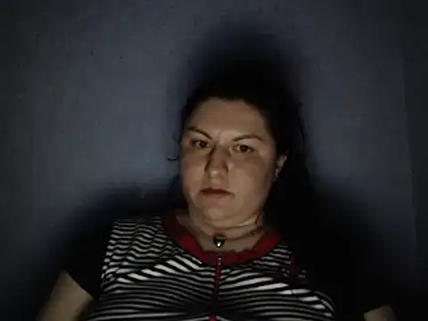 Snapshot of KiraSwee chatting on September 26, 2025, 6:23 pm KiraSwee online show from September 26, 2025, 6:23 pm