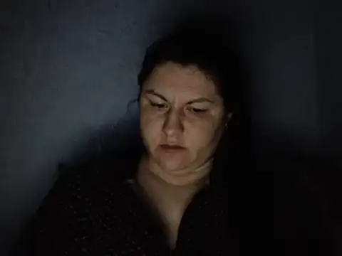 Snapshot of KiraSwee chatting on October 3, 2025, 6:27 pm KiraSwee online show from October 3, 2025, 6:27 pm