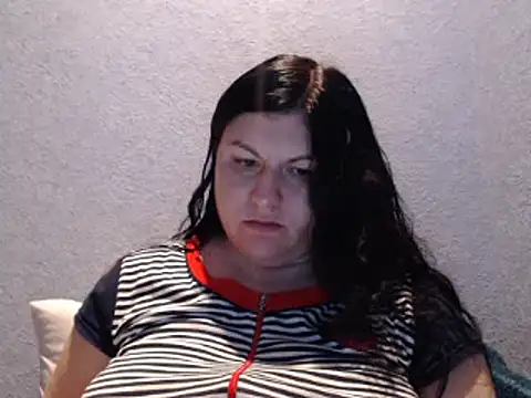 Snapshot of KiraSwee chatting on October 10, 2025, 6:07 pm KiraSwee online show from October 10, 2025, 6:07 pm