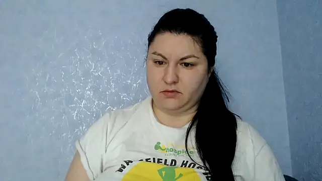 Snapshot of KiraSwee chatting on November 27, 2025, 6:59 am KiraSwee online show from November 27, 2025, 6:59 am