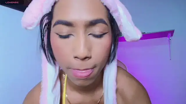 Snapshot of Alissemasiel chatting on February 23, 2025, 5:12 am Alissemasiel online show from February 23, 2025, 5:12 am