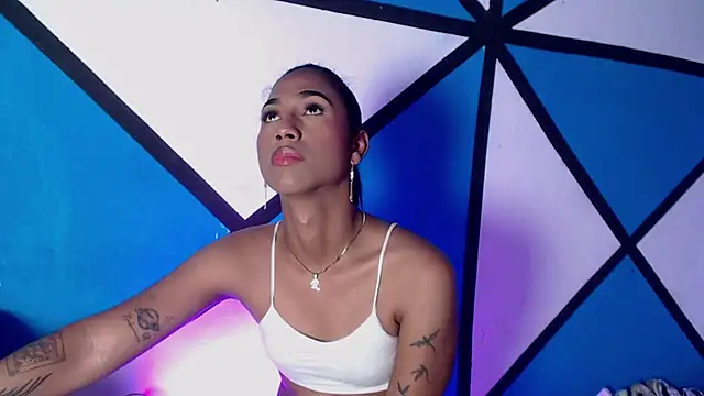 Snapshot of Alissemasiel chatting on October 2, 2025, 6:15 pm Alissemasiel online show from October 2, 2025, 6:15 pm