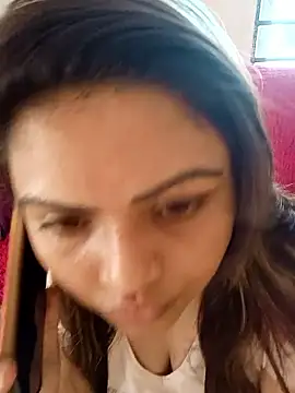 Snapshot of blue-berry07 chatting on October 13, 2025, 6:24 am blue-berry07 online show from October 13, 2025, 6:24 am