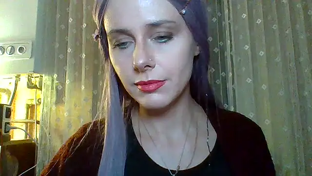 LuminousLady online show from March 4, 2025, 9:22 pm