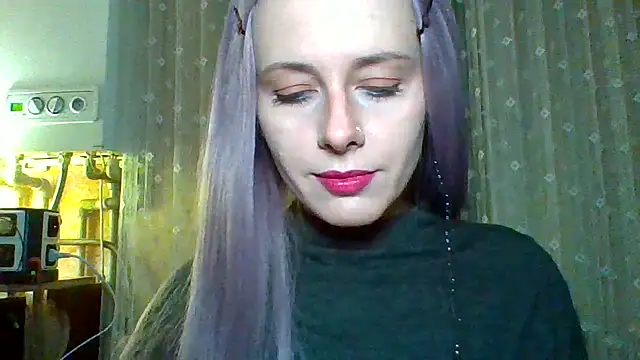 LuminousLady online show from March 10, 2025, 6:23 pm