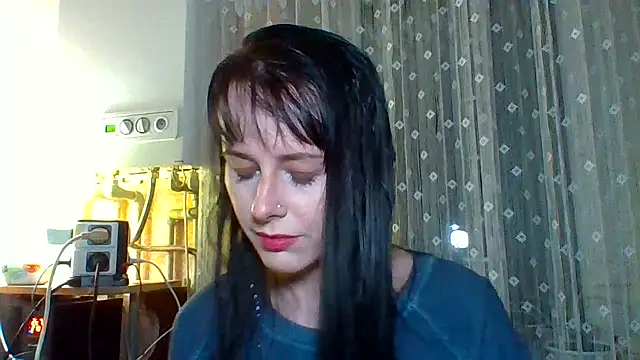 LuminousLady online show from March 18, 2025, 6:48 pm