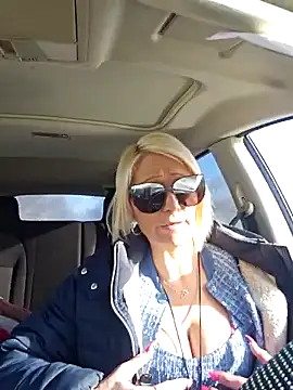 beautifulme23 online show from February 3, 2025, 3:06 pm