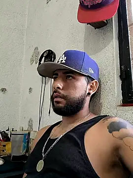 Snapshot of dickman10 chatting on February 6, 2025, 3:41 pm dickman10 online show from February 6, 2025, 3:41 pm