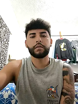 Snapshot of dickman10 chatting on February 12, 2025, 4:44 am dickman10 online show from February 12, 2025, 4:44 am