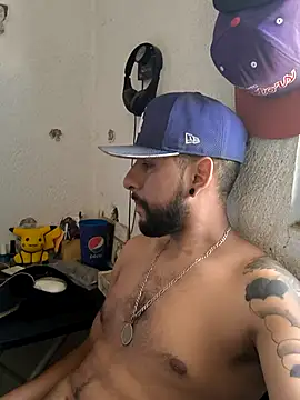 Snapshot of dickman10 chatting on March 8, 2025, 9:29 pm dickman10 online show from March 8, 2025, 9:29 pm