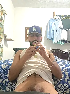 Snapshot of dickman10 chatting on October 28, 2025, 4:05 am dickman10 online show from October 28, 2025, 4:05 am