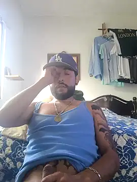 Snapshot of dickman10 chatting on October 30, 2025, 10:32 pm dickman10 online show from October 30, 2025, 10:32 pm