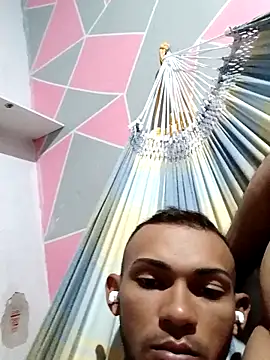 Snapshot of ery03 chatting on February 6, 2026, 9:07 pm ery03 online show from February 6, 2026, 9:07 pm