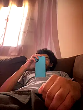 Mineirinho043 online show from November 12, 2025, 1:22 pm