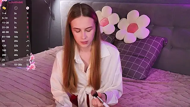 soft babe online show from September 8, 2025, 8:19 pm