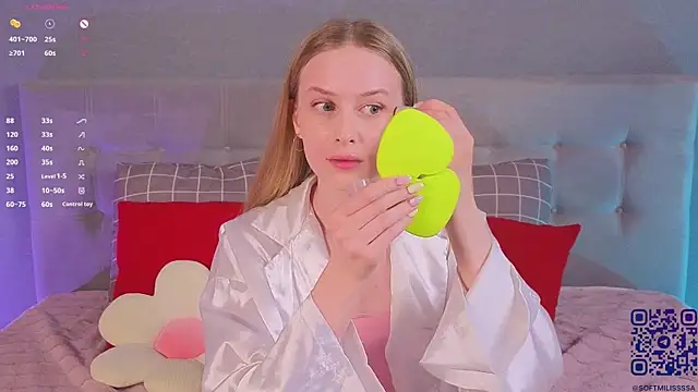 soft babe online show from June 4, 2026, 8:26 pm