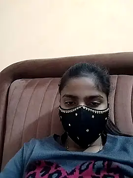 fuungirl38 online show from December 3, 2025, 5:00 pm